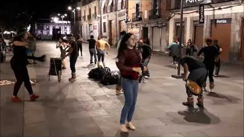 “亚洲杯乒乓球小组赛首日焦点战：梁靖崑对阵阿昌塔 精彩对决回顾”